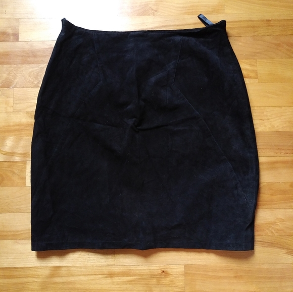 Vintage 80s Savannah Black Genuine Suede Pencil Skirt - Picture 3 of 7